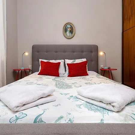 The Old Town Vintage 2-bedroom Jewel Plovdiv